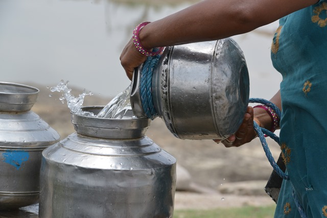 At the well near Dasada's dry lake - Jegerober